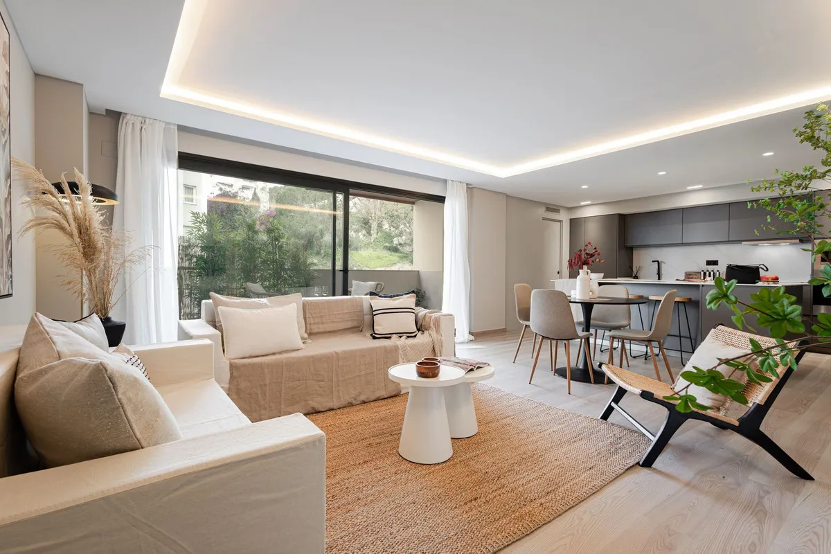 71b9f02a-87f4-4b75-a9df-2432755c4fd8