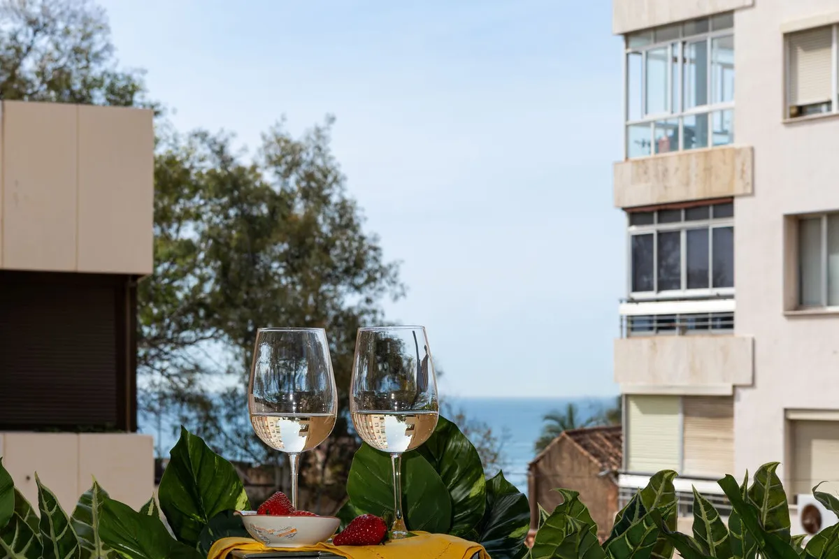 74b2a0ec-2dcd-43af-9de5-65f190132272