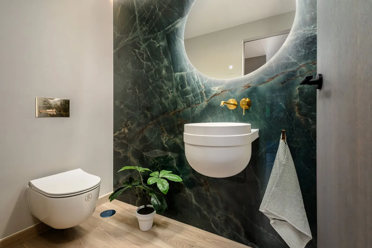 7c8eddc9-8585-49d0-b88b-6a61a728001f