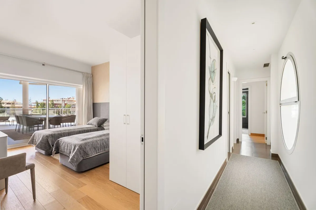 6eeac5d3-15b4-46e9-b8ea-8a5adca60975