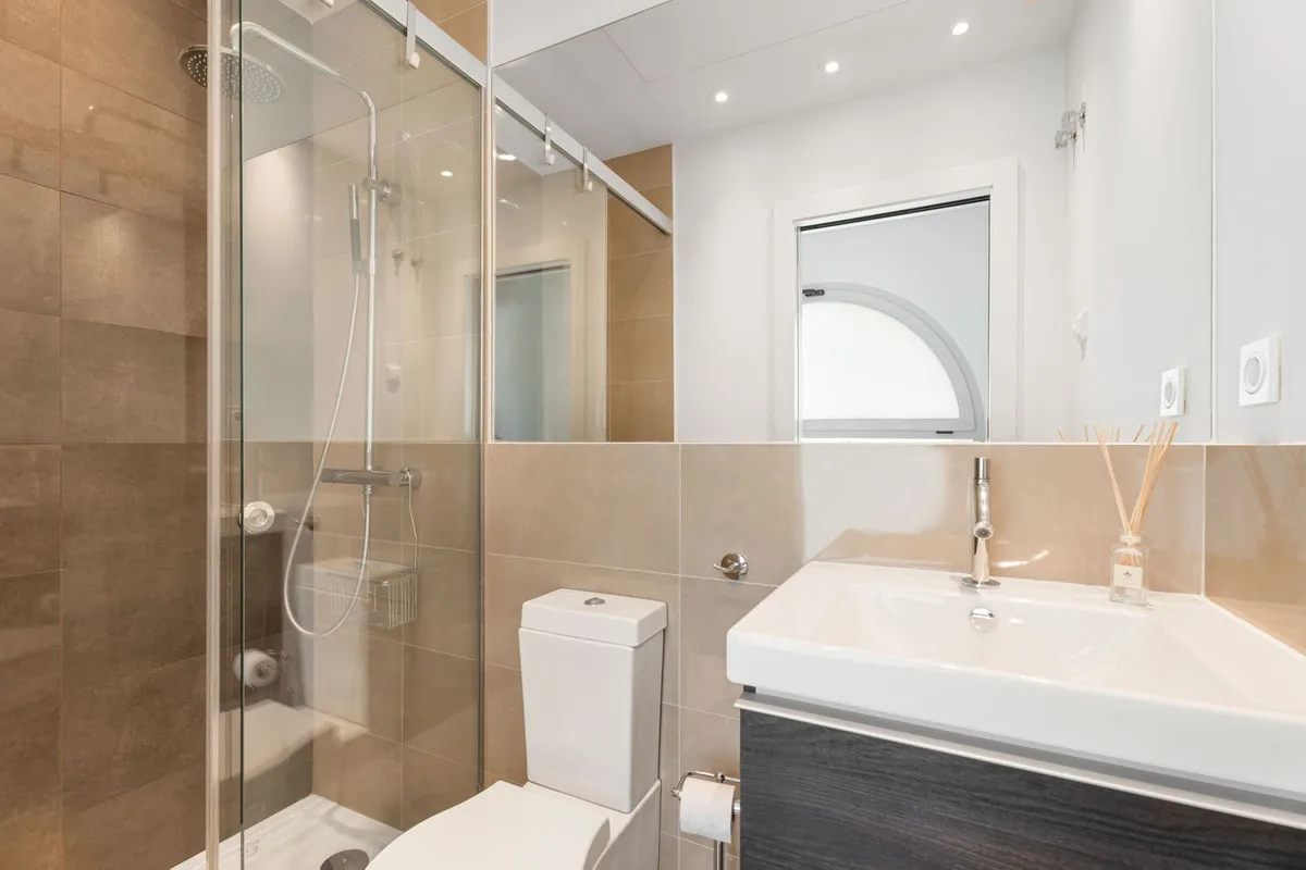 aa9fd096-49b8-42be-9c00-1f98da73c204