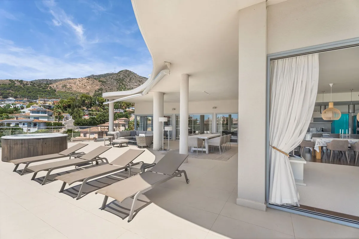 f7818b97-f756-40bc-b210-3cfb7803c18d