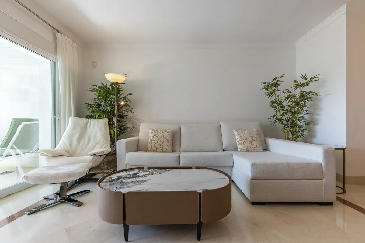 11803570-bea5-448d-baff-f02f315689d7