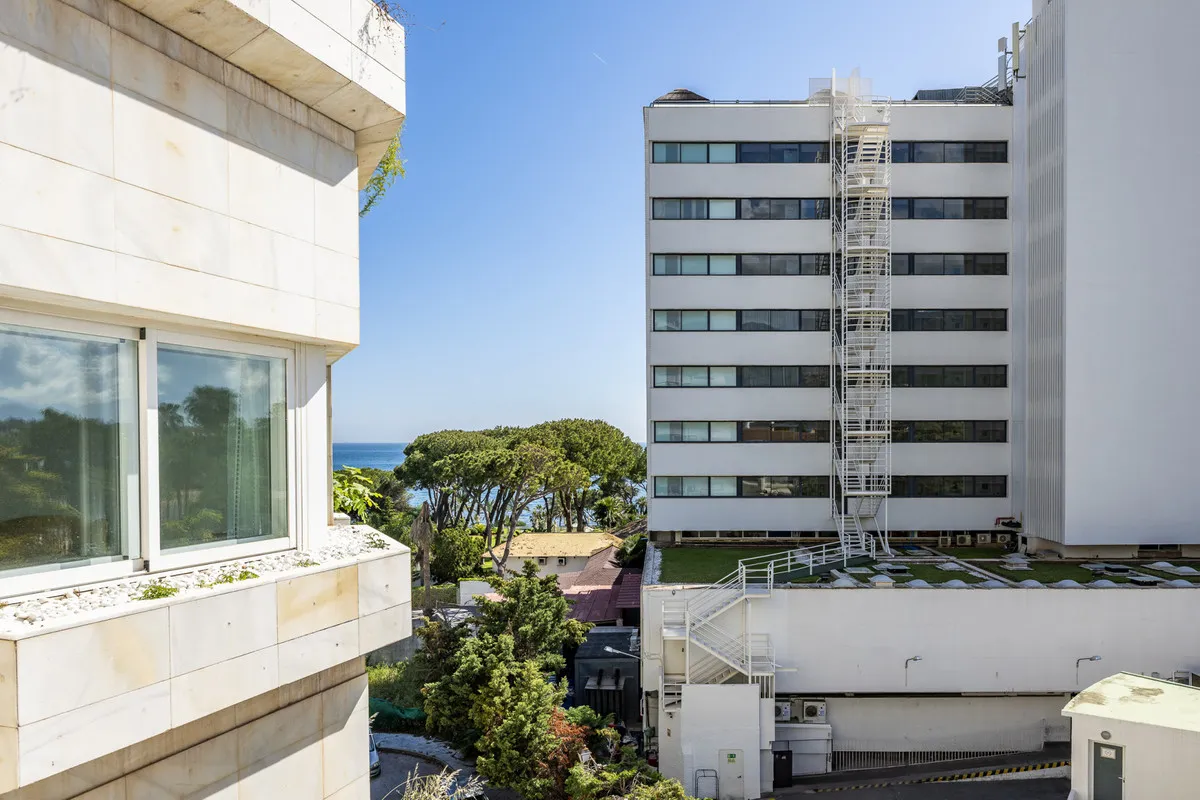 34b1ecbb-fe4a-448b-bbcf-06a99d04fd0c