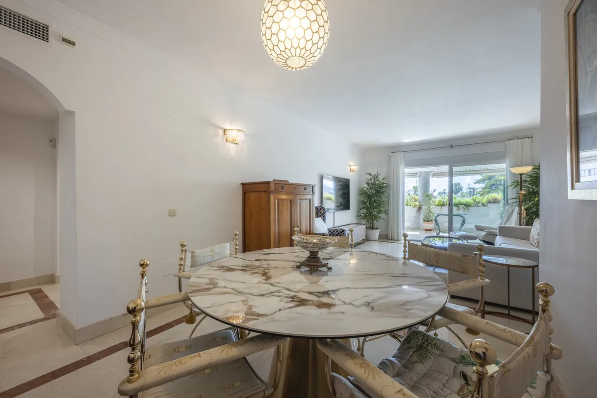 7ad577e8-17c5-495e-8afe-101a2ab157f5