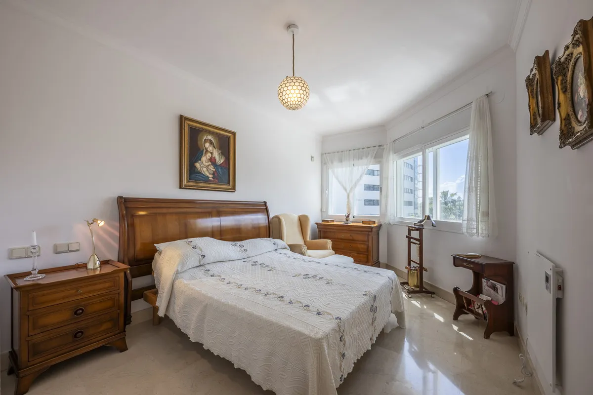 8ca41b48-fbd7-45dd-b444-f2fa1dc4765e