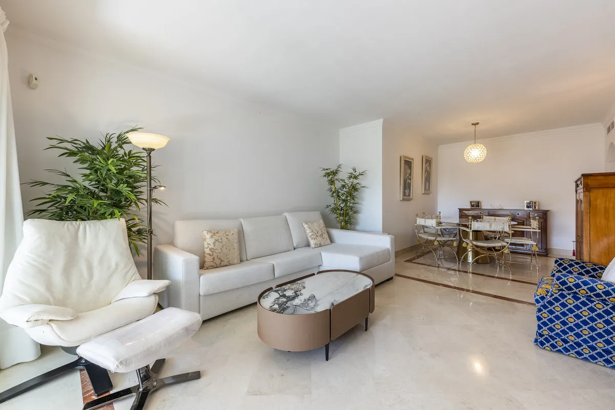 b73dc69b-c4a3-43fd-98cc-c0d59e0d4542