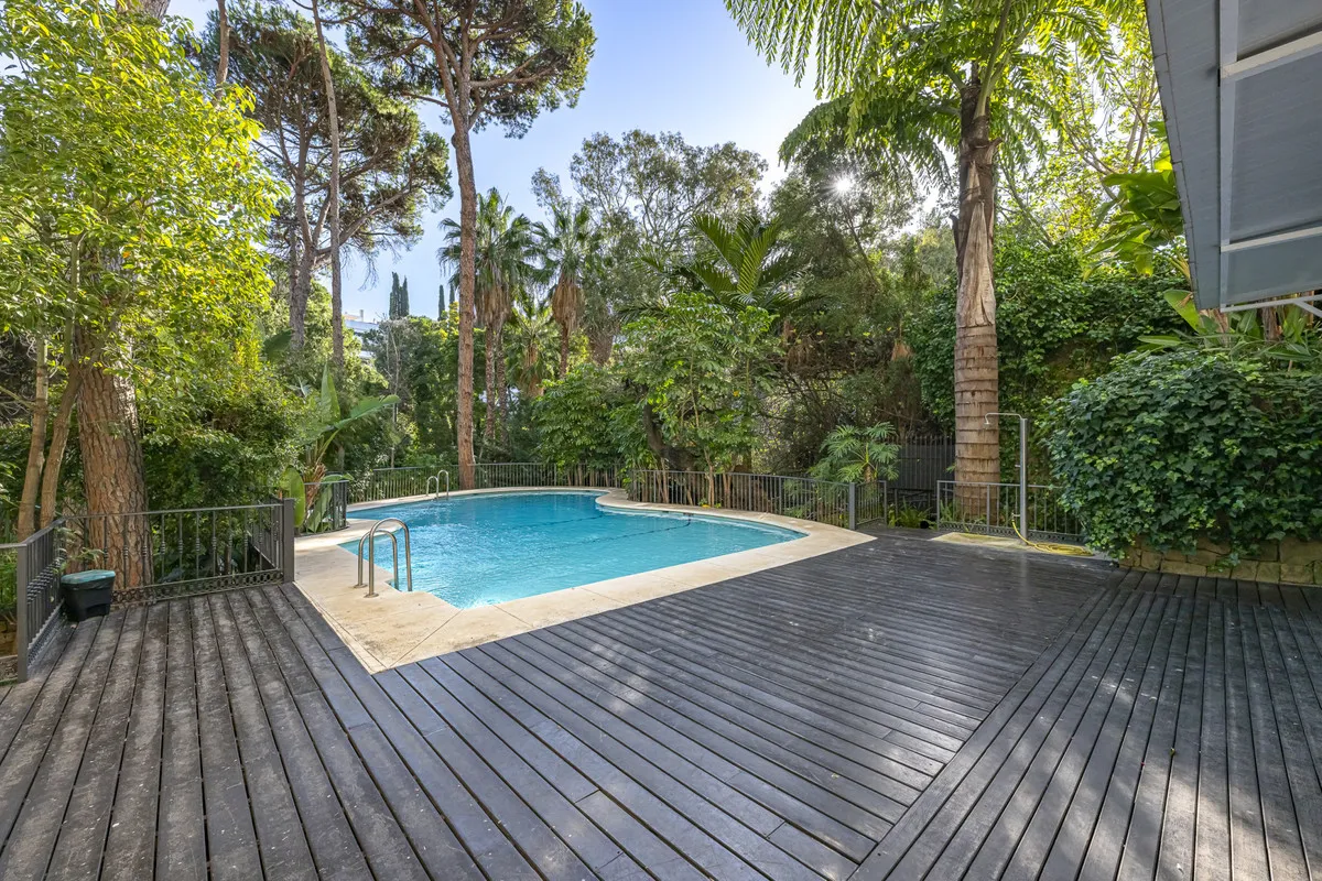 cf5f8dda-ca40-41d5-8b9a-6ab993250892