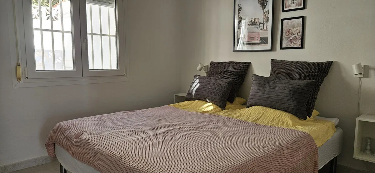 65ad9276-0d59-4c47-b313-189d001264ab