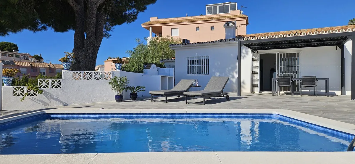 a03f2bc9-95ef-49e7-bdc0-6279fa144b42