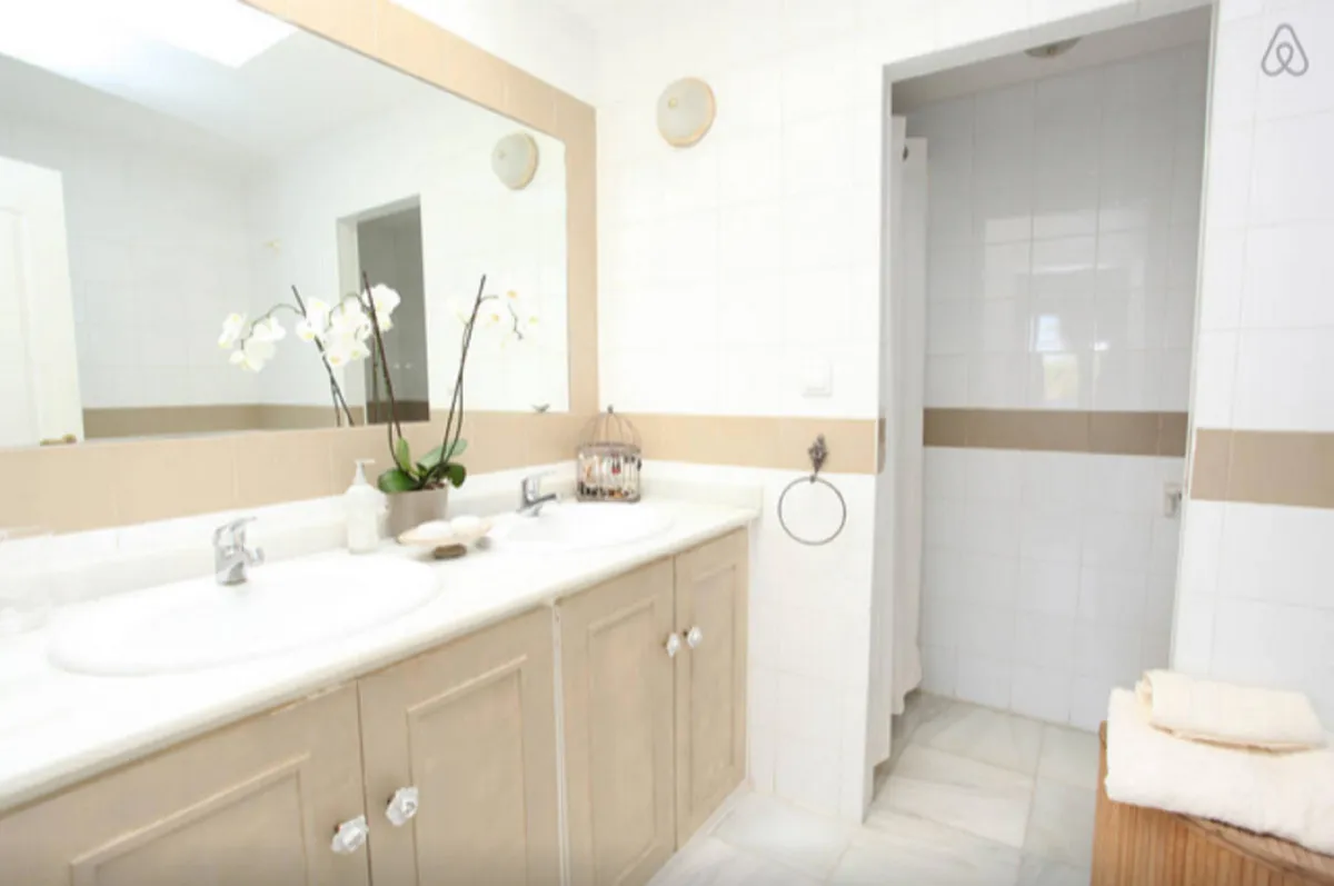 ef1d8c2b-f69e-4ac1-a542-f98f520ec0ee