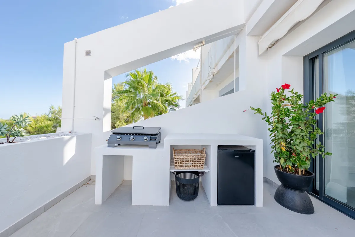 668d8863-eaf8-41b3-85aa-2bf4fb06068e