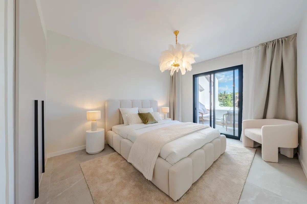 8decbfbc-5513-4a56-aa1c-2467a8cea565