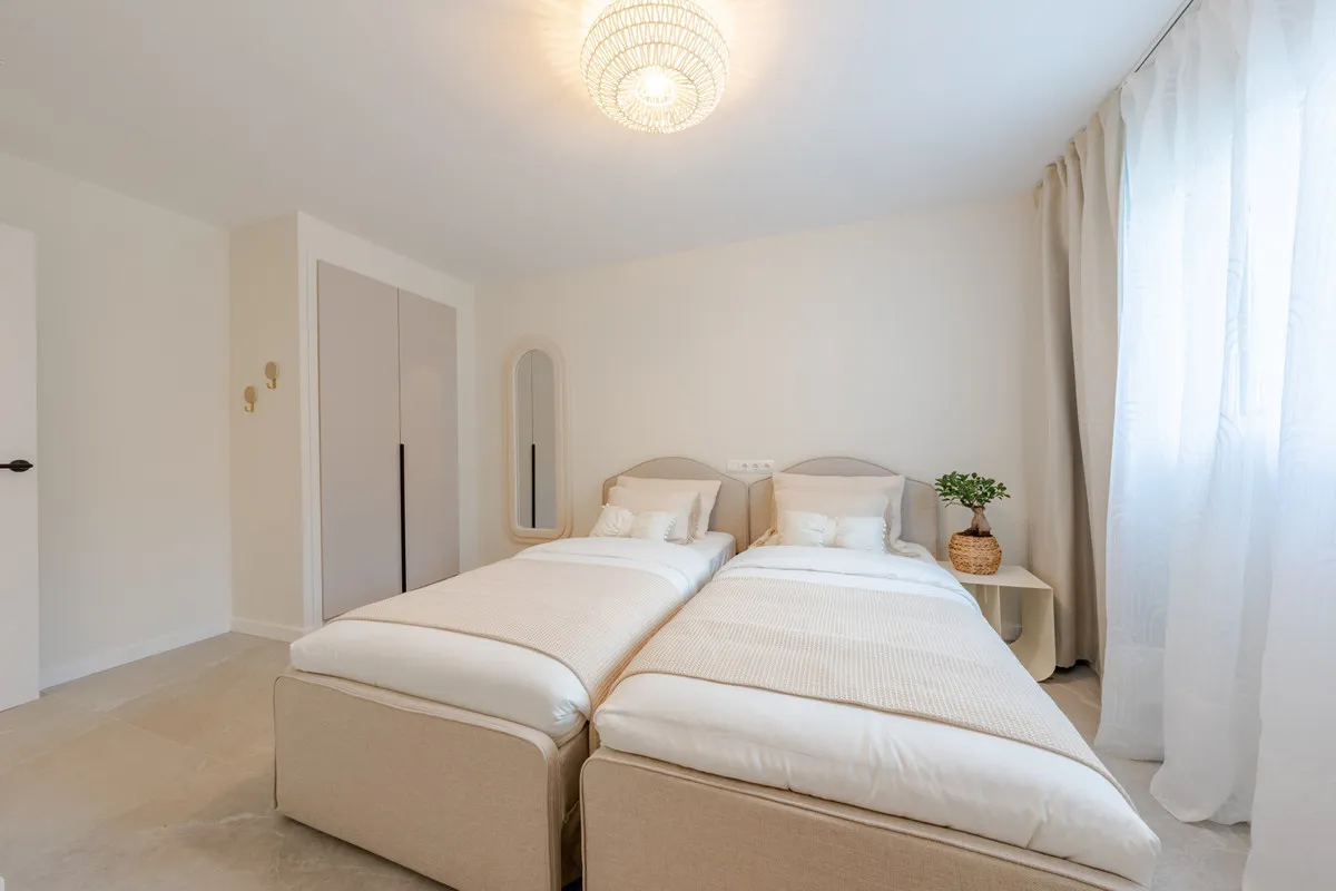 b50c6f95-ac1b-4e0b-bb0b-8a65c5f642c0