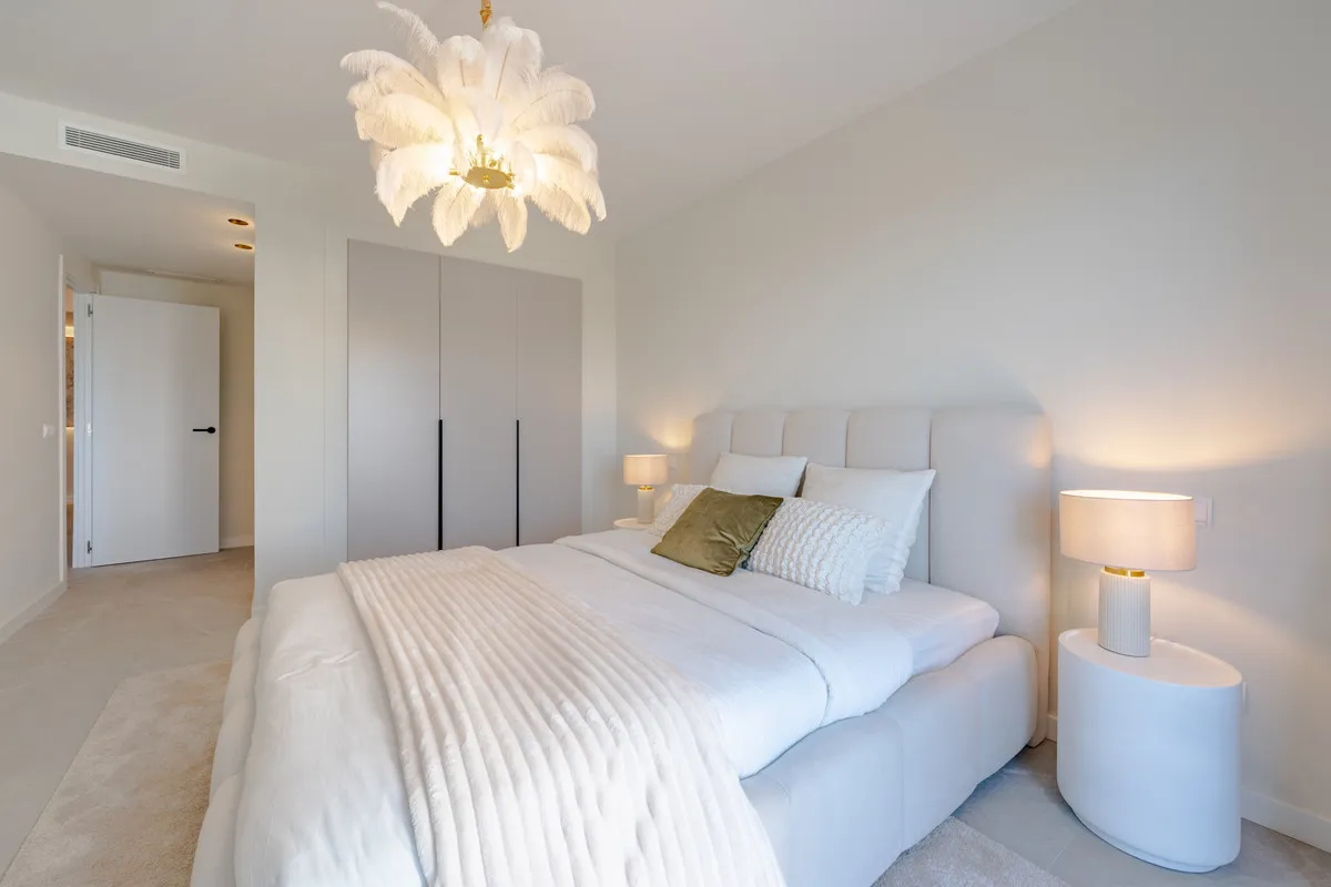 f837661c-c227-44b1-880a-2c836603a155