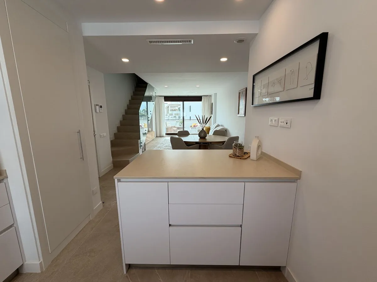 29737122-78f0-4560-b44f-e607901a0e39