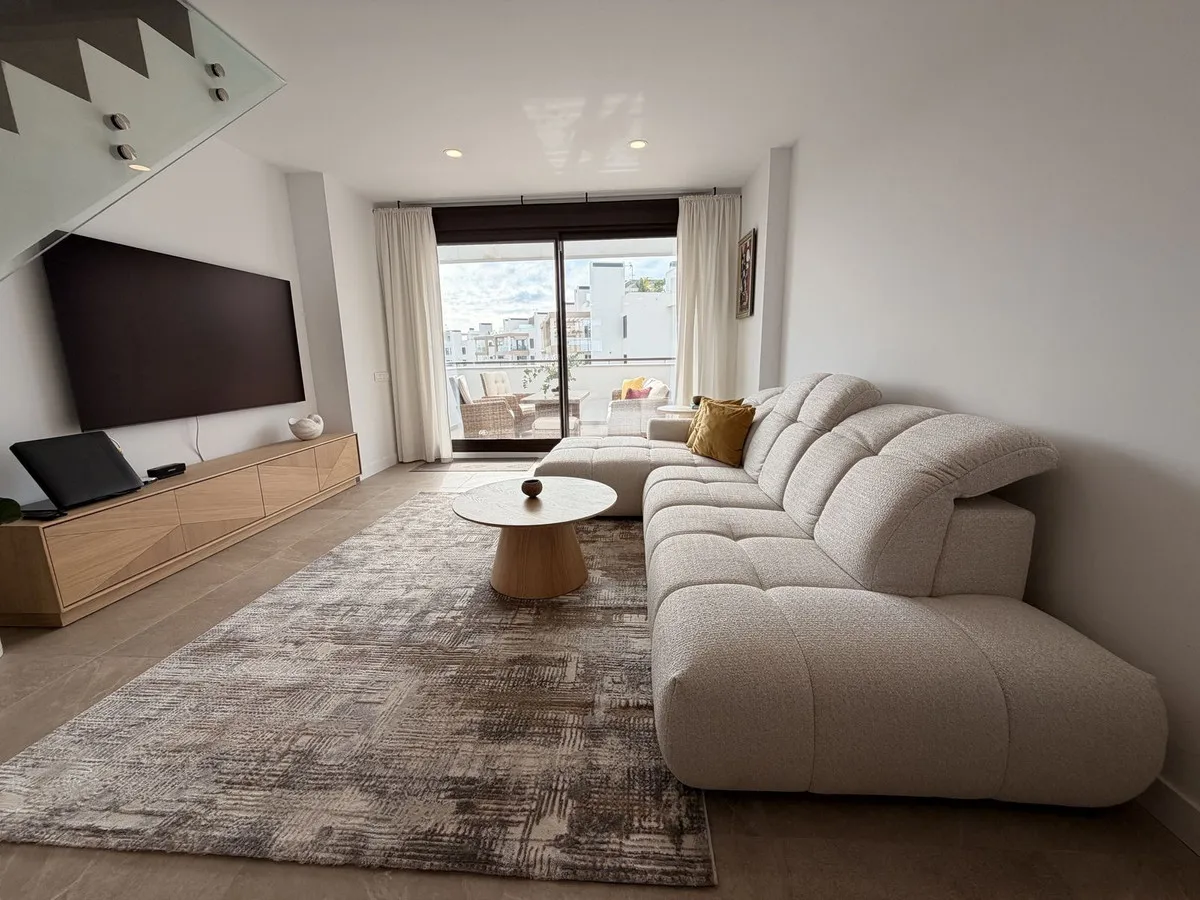 cd3f6e5d-413b-45d4-884f-5ebffb9bc816