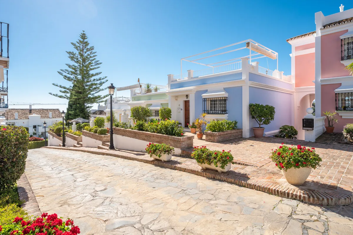 05c00a17-fef8-4ba8-a5cd-90371ac98995