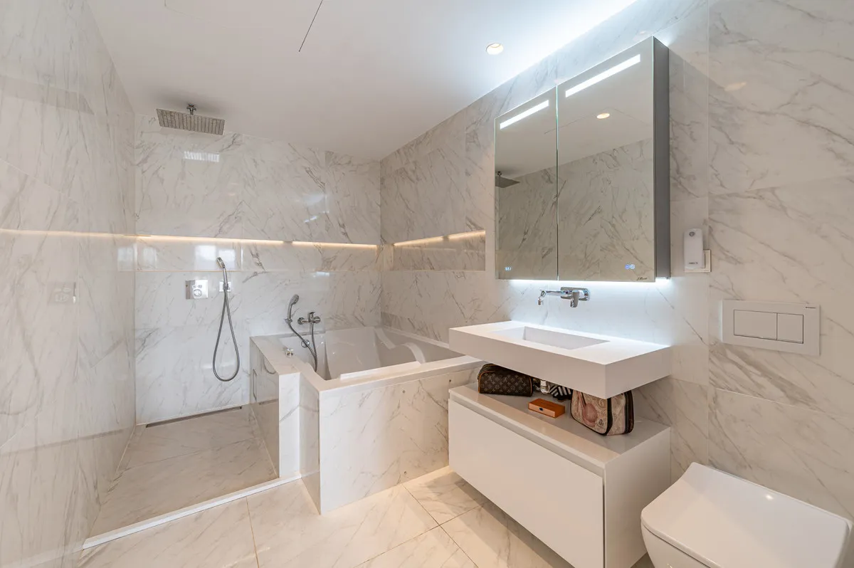 2e8a4368-23f4-438b-b03b-37a155e87566