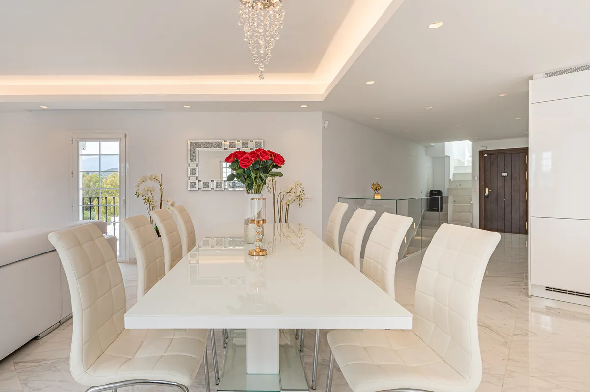 6eeb9374-9575-4199-8e6c-a1c4e10bec48