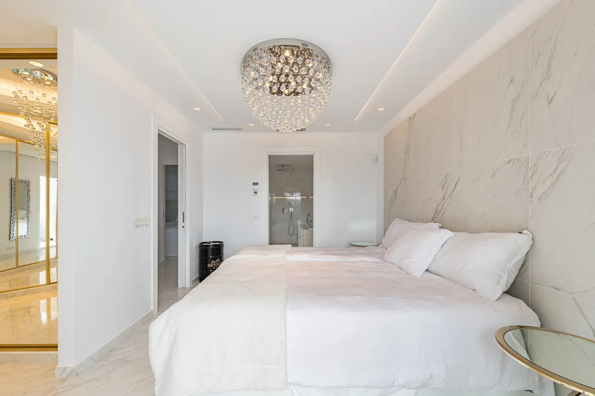 86f25a67-ebda-44dc-a7a2-3fbc47b81ccb