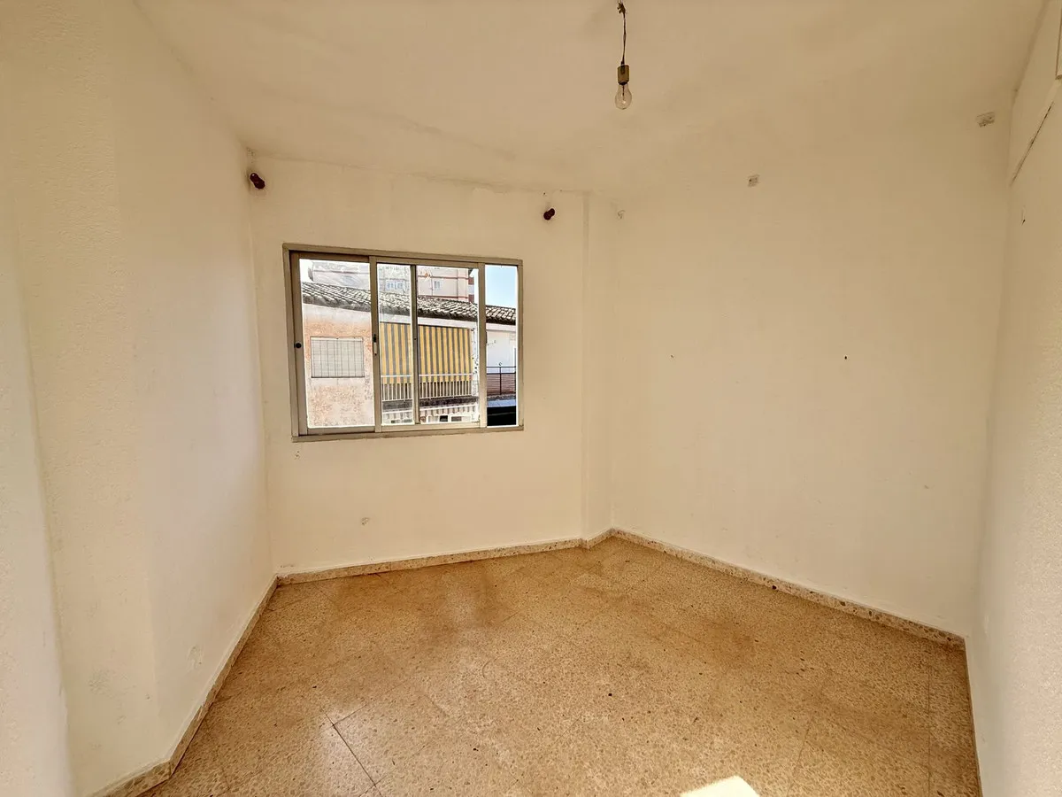 30486af1-dfcb-48d0-8117-1f86fd492ffc