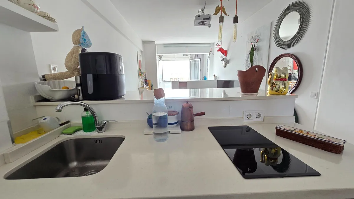 8eea446b-d002-448e-a9f9-de15a1ee94ee