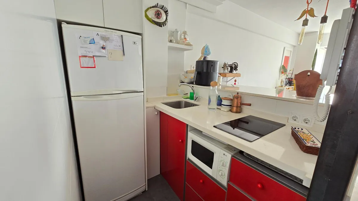 feeb84b0-a5c0-4cbf-aaf6-8e82420d93c9