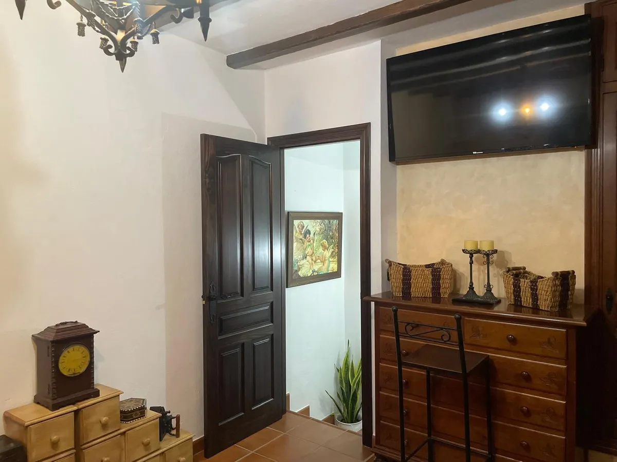 a09b641f-d503-4451-a280-387a65039038