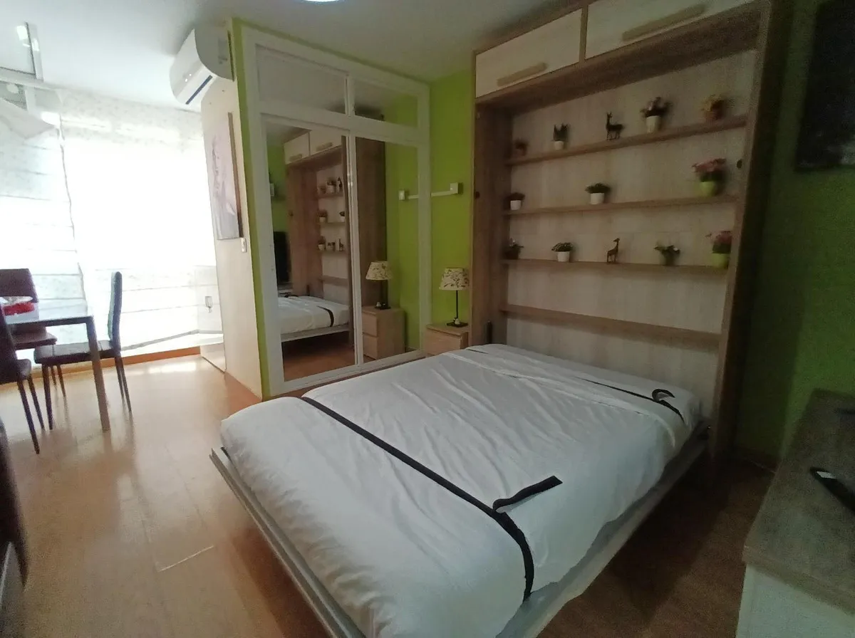 0cc71fd8-a5b7-429c-a62e-d05df39b9213