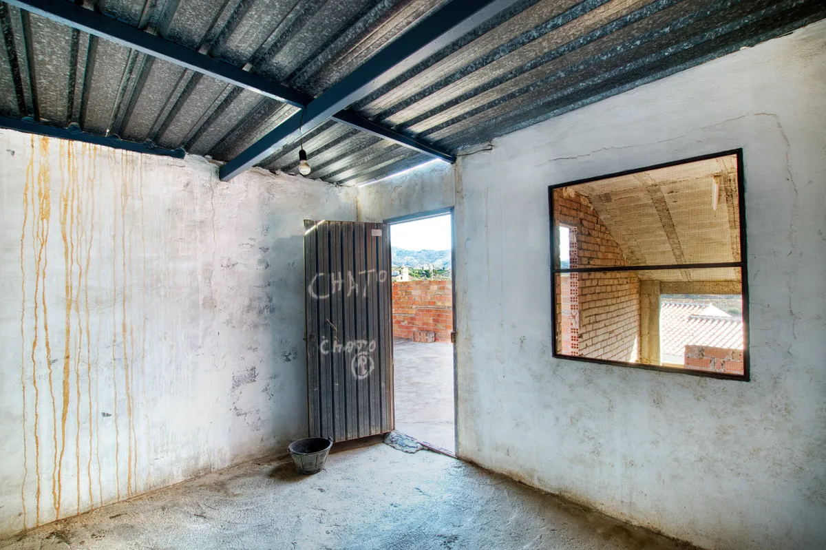 37a945f9-716b-4077-9178-c32766b69f19