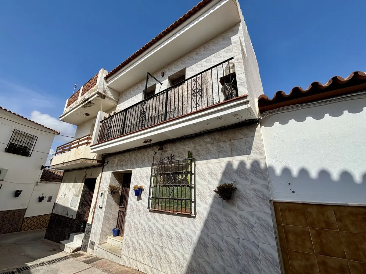 Charming Vélez-Málaga Retreat with Stunning Terraces