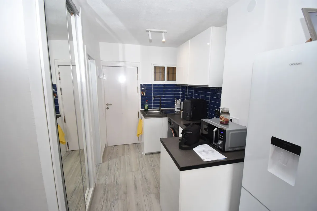 d4dd1180-4c7f-4167-b702-ab467685ac81