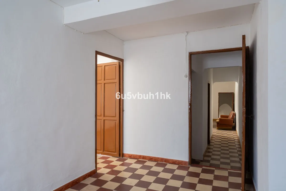 10ab8d8c-3fc5-489b-b2a2-380a5fc7d77e