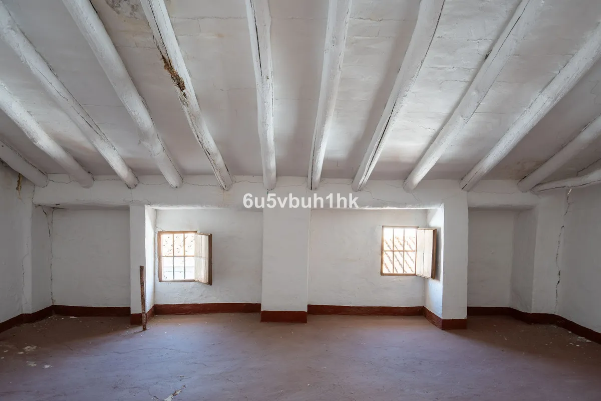 ca6859de-33c0-4179-b9a0-420636c01af2