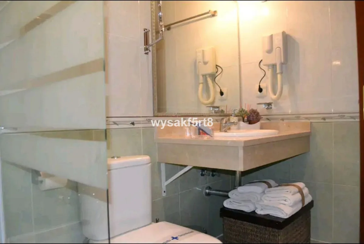 15fe7efb-c384-4092-a262-09778644b75a