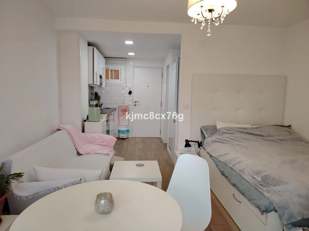 2fc45141-c21d-4884-aac4-e1fb1c824ddf