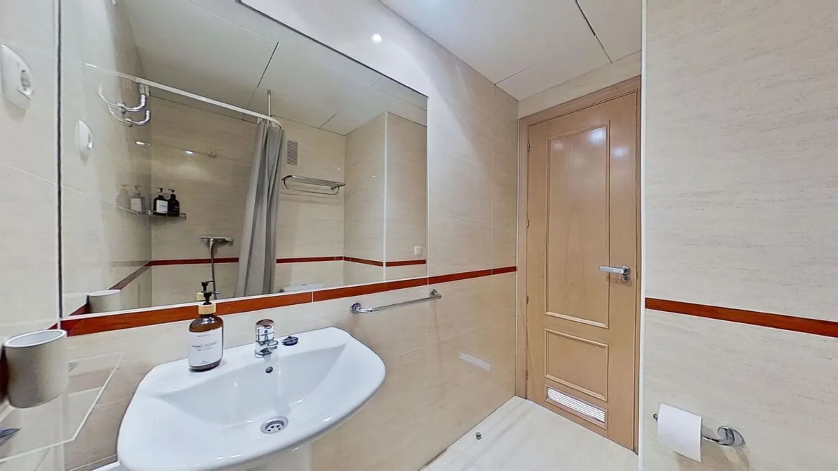 72f1cc49-6dd3-4a06-bbbb-665fb78c5fff