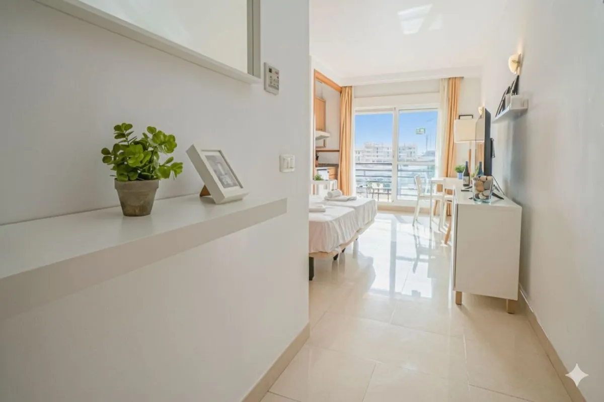 e51bd75e-2b2e-4663-9b5b-55e96d1bf66d