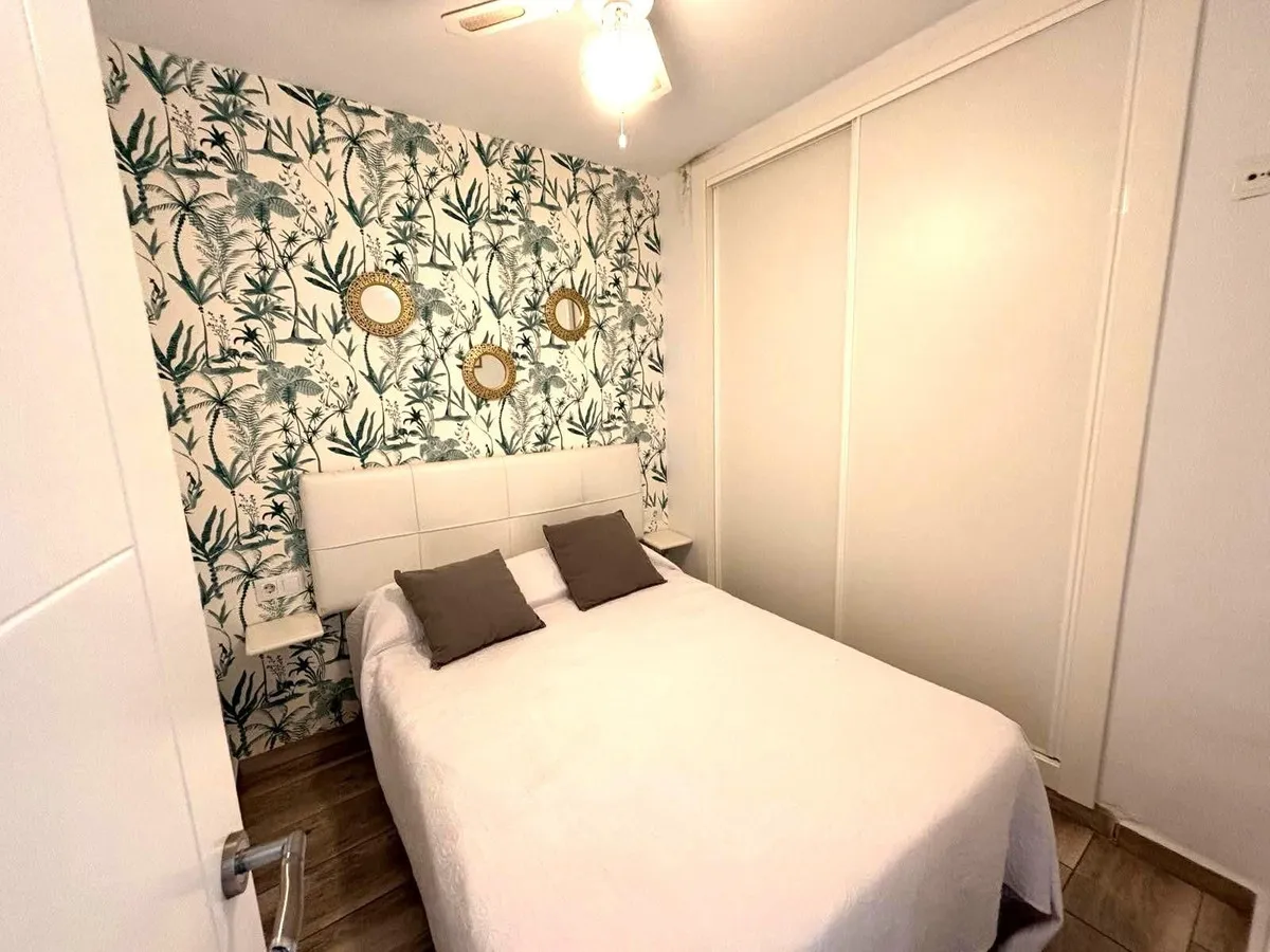 a1812d7e-6588-471c-8d99-6ec4f878953a