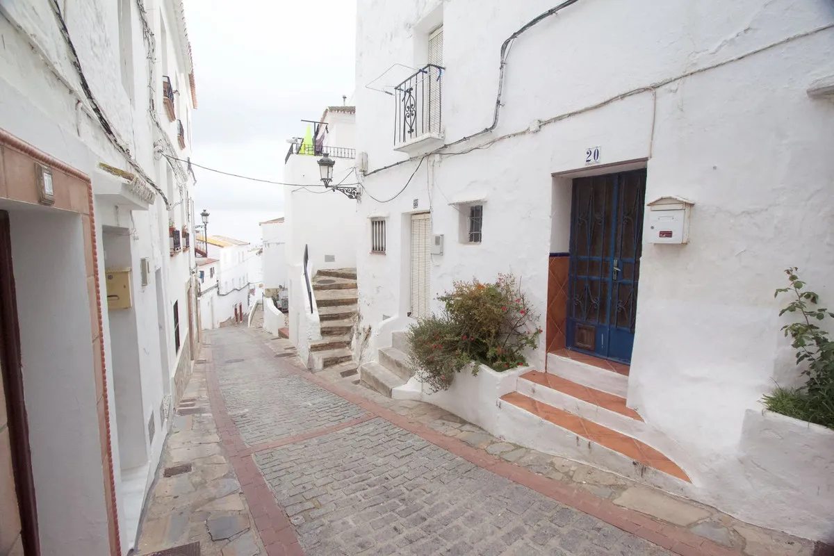 b7426117-745a-4fcf-b476-e87c2c2a45fa