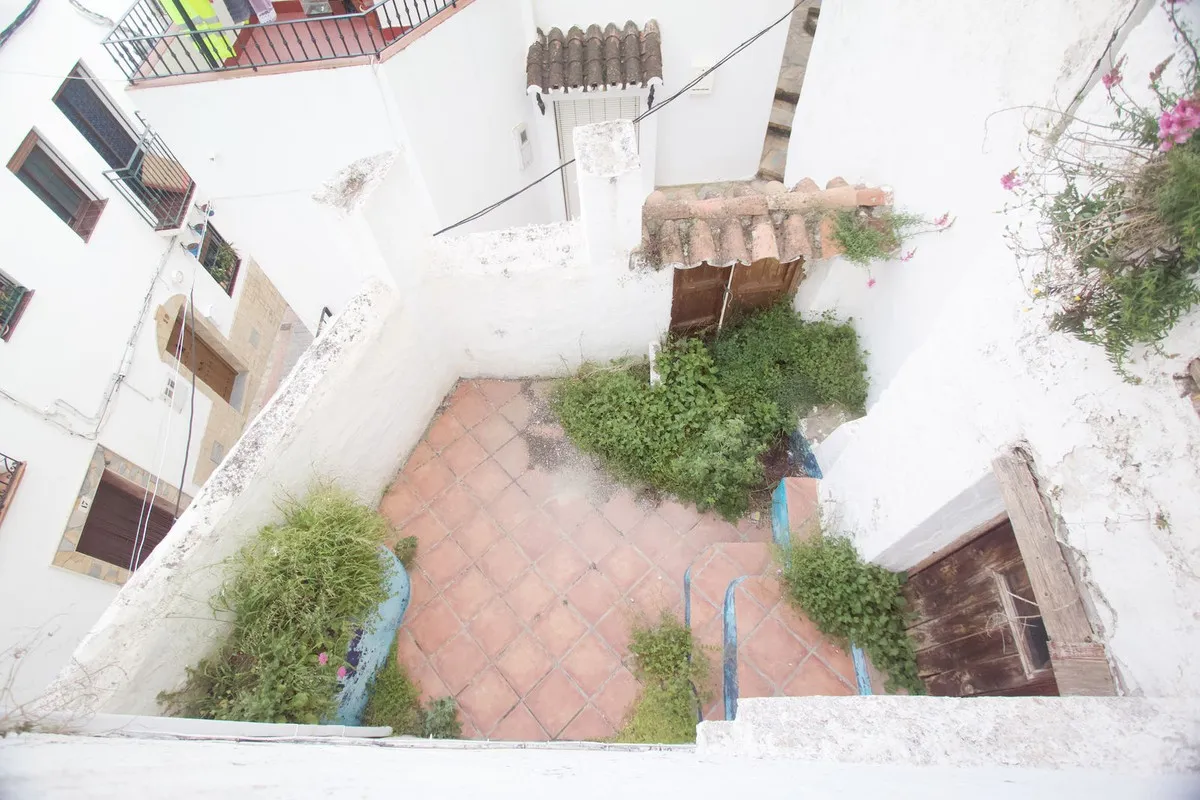 e5018dbd-25ac-441a-be73-bc475bd60685