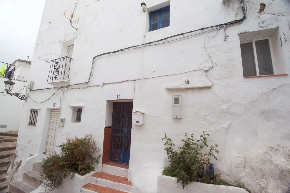 fb131643-70f4-405a-9bcd-27ce25ad51fb