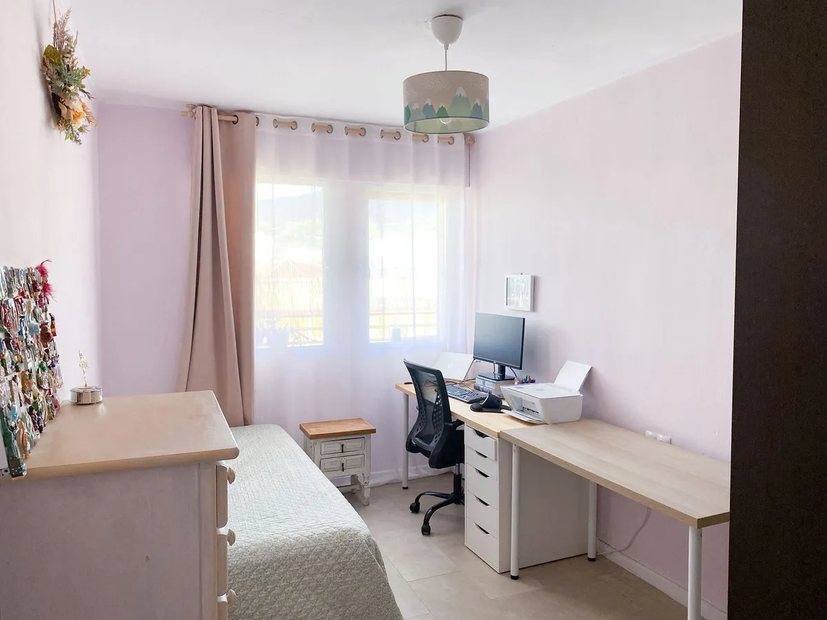 dfbecf95-417d-46d4-ab69-6e43ef41c616