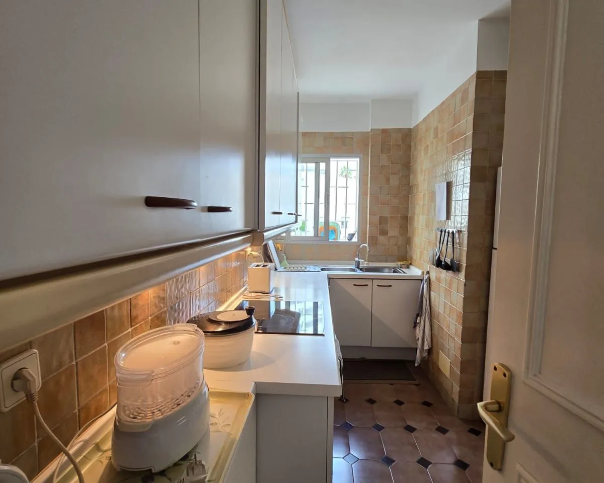 a06a9de2-6b23-4a28-848b-13464eb3ae75