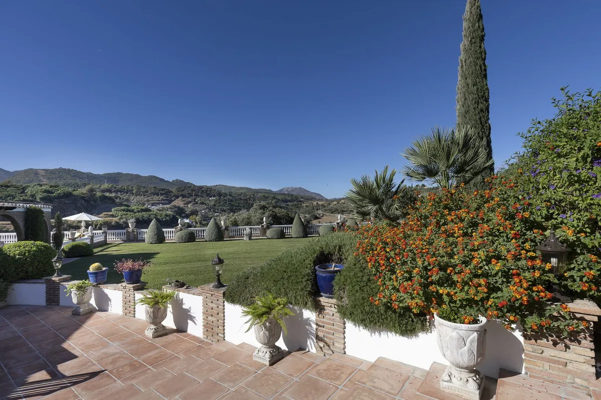 60584844-fa3e-4b74-9c95-9dac0a10137b