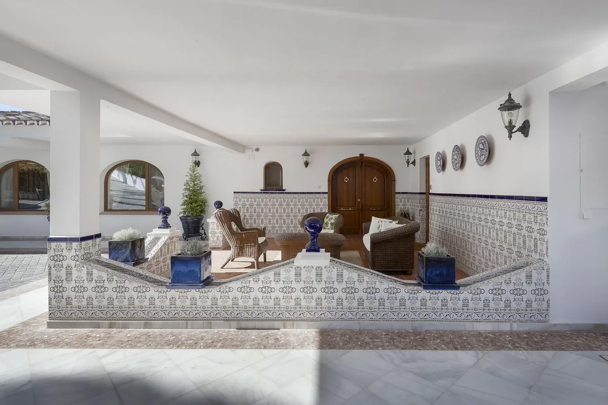 8e687112-9171-42f3-a975-b215bdcc805d