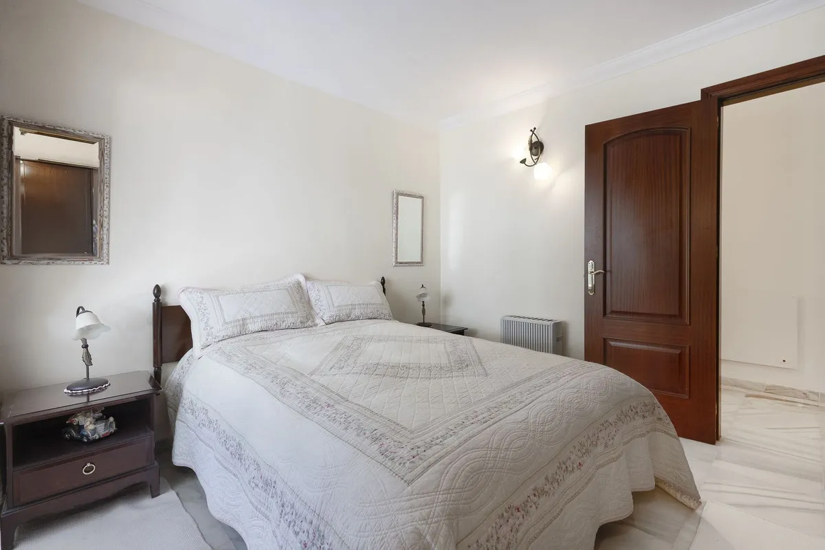 a25d264f-58b4-4e90-86e3-0b7a83667482