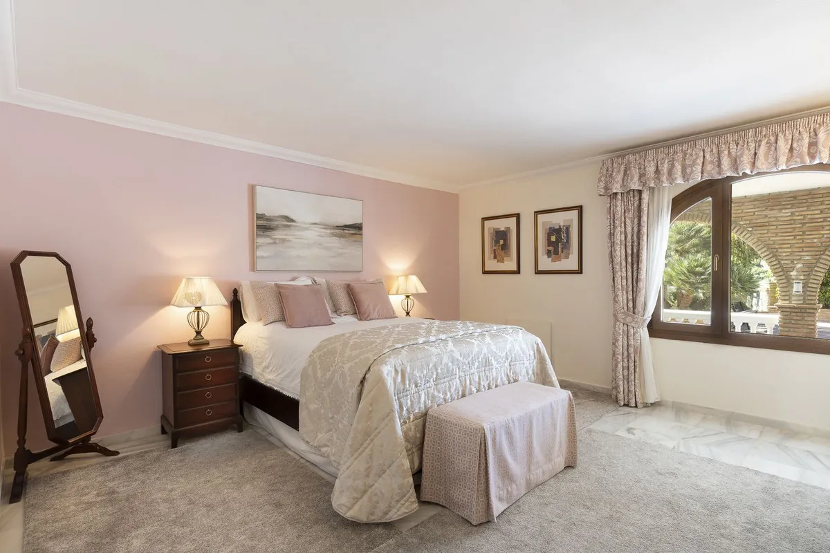 a66d8421-ca50-40c3-83a7-7ee77a28944f