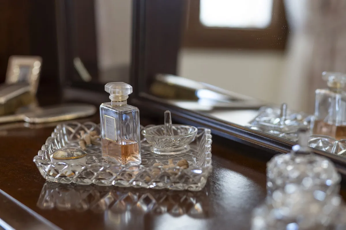 b6d64e6c-a0c7-40fa-872d-d2fcdb3071a3